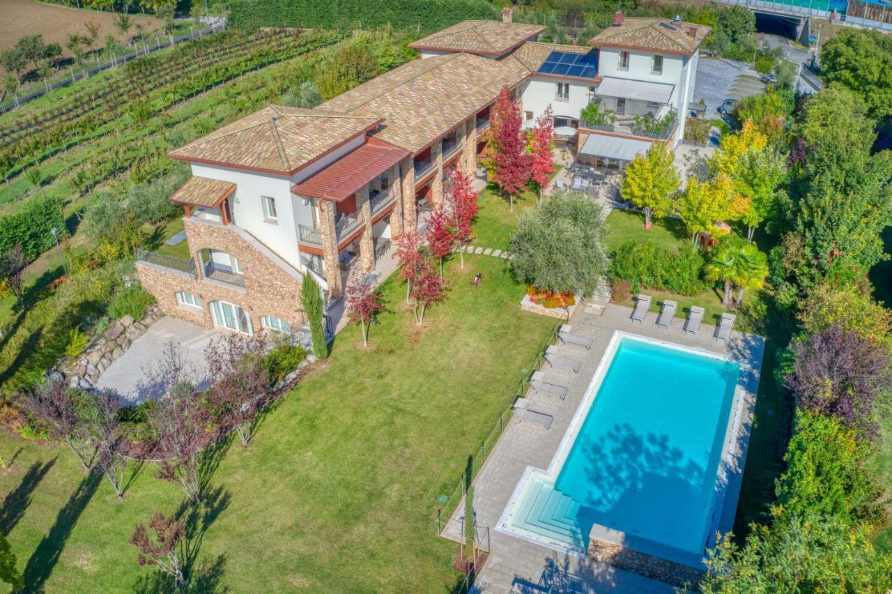 דסנזאנו דל גארדה Agriturismo Corte Aurea מראה חיצוני תמונה