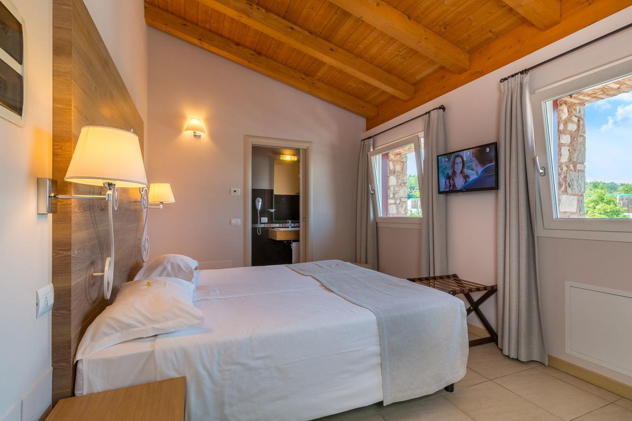 דסנזאנו דל גארדה Agriturismo Corte Aurea מראה חיצוני תמונה