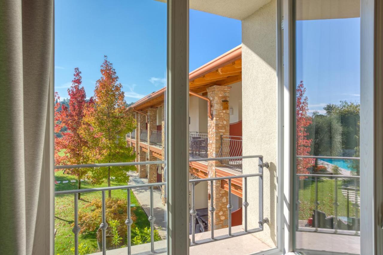 דסנזאנו דל גארדה Agriturismo Corte Aurea מראה חיצוני תמונה